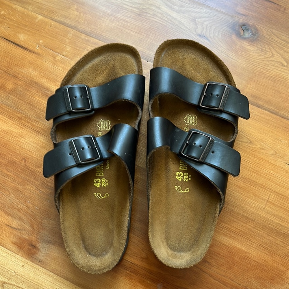 Birkenstocks  mens size 43